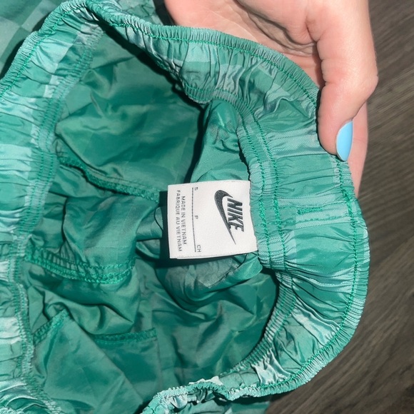 Nike Teal Athletic Shorts (new without tags) - Picture 2 of 3